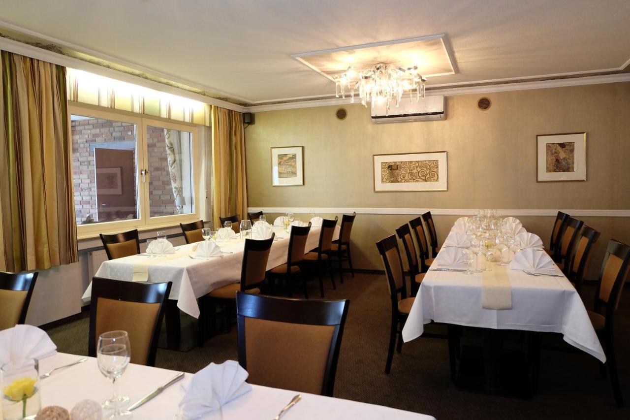 Hotel Mennicken Würselen Buitenkant foto
