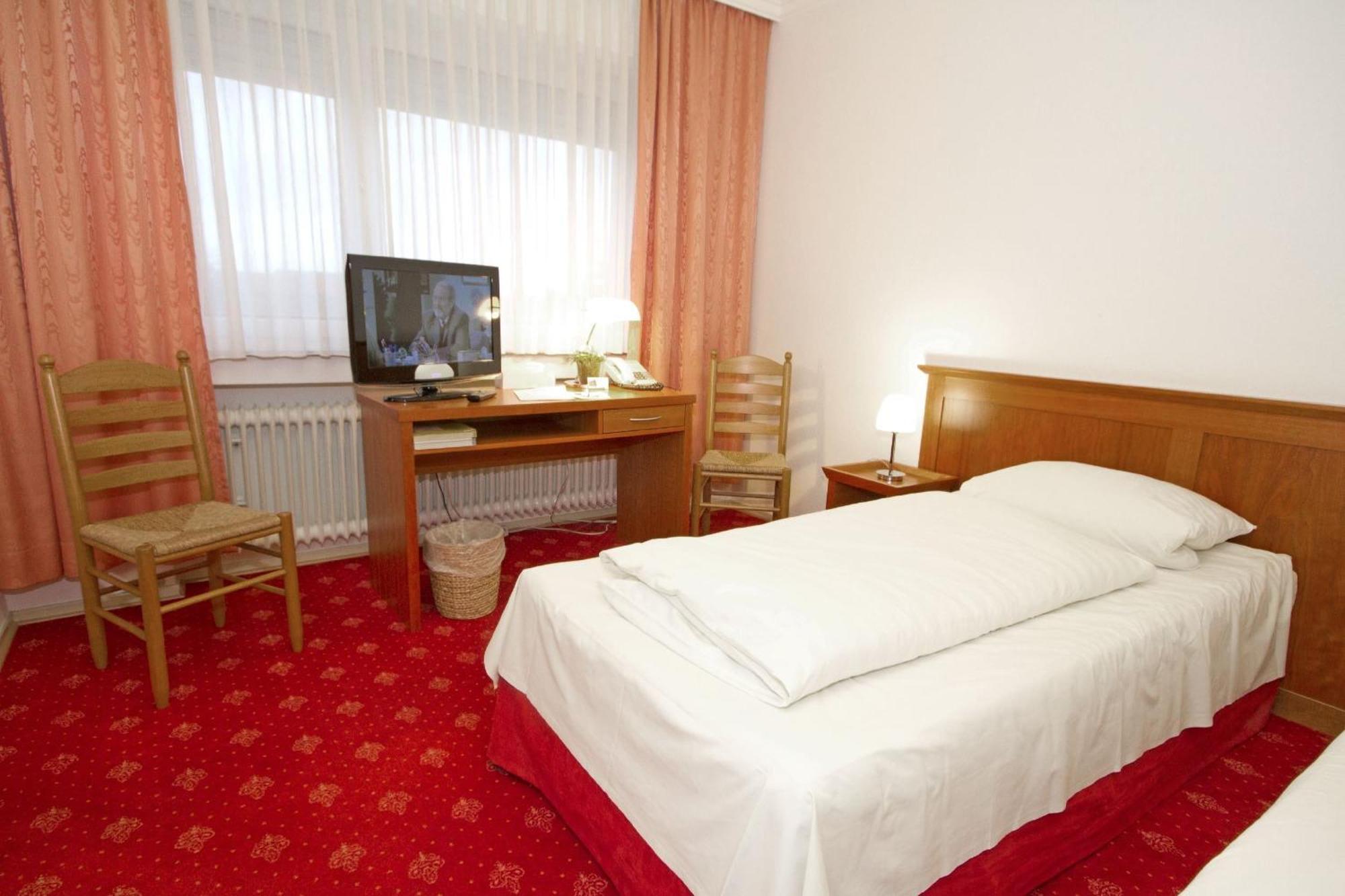 Hotel Mennicken Würselen Buitenkant foto